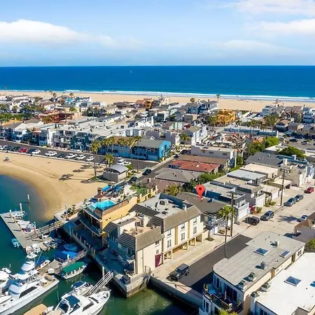 Walk On The Ocean! Wake Up To Beautiful Bay Views Villa